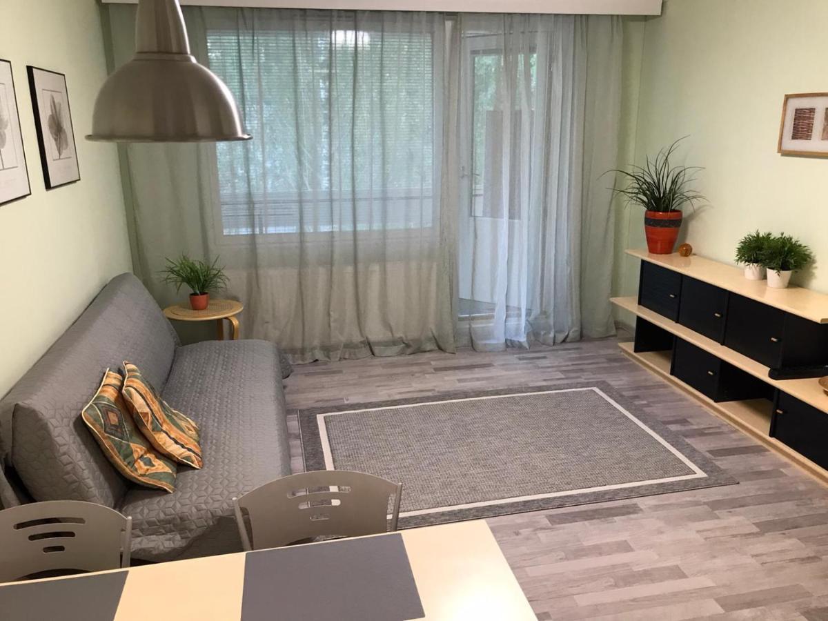 Spacious 1Bdrm Apartment Near Metro. Free Parking Vanda Exteriör bild